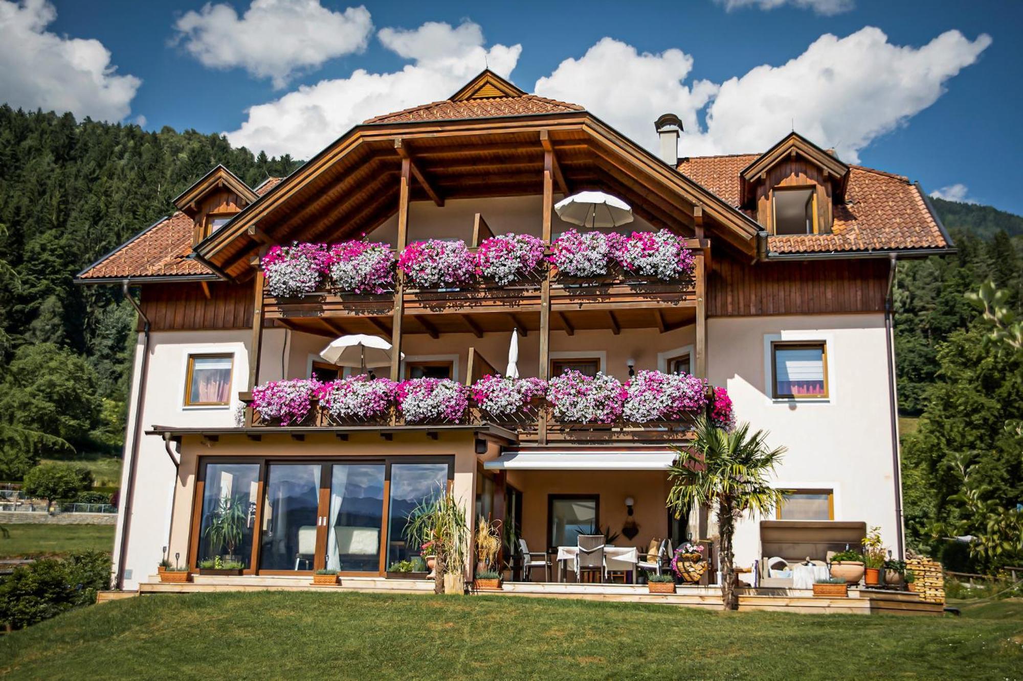 Ferienwohnungen Fischerhaus - Direkt Am See Millstatt Eksteriør billede