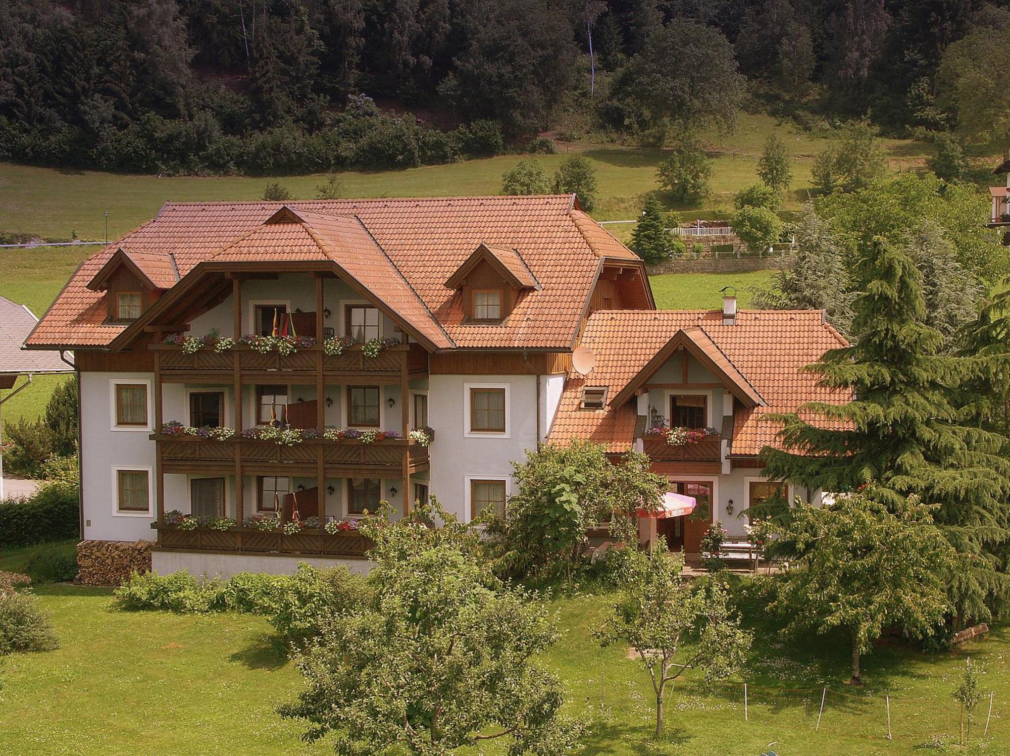 Ferienwohnungen Fischerhaus - Direkt Am See Millstatt Eksteriør billede